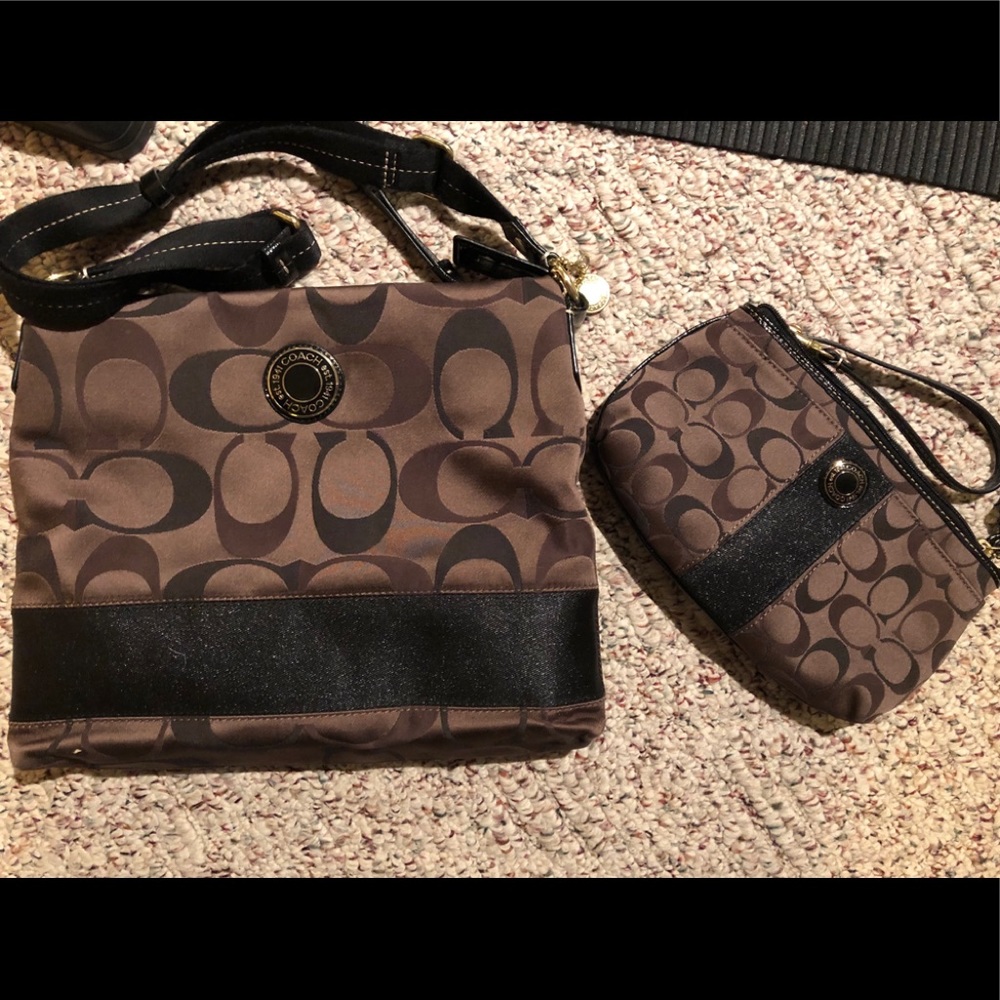 Coach Signature File Bag With Matching Wristlet - image 1